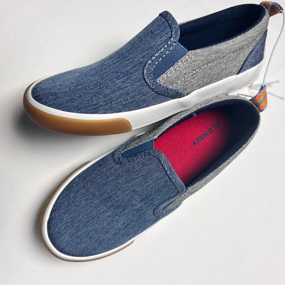 Old Navy Toddler Boy Slip On Chambray Blue Sneakers Sz 11 - Picture 1 of 12